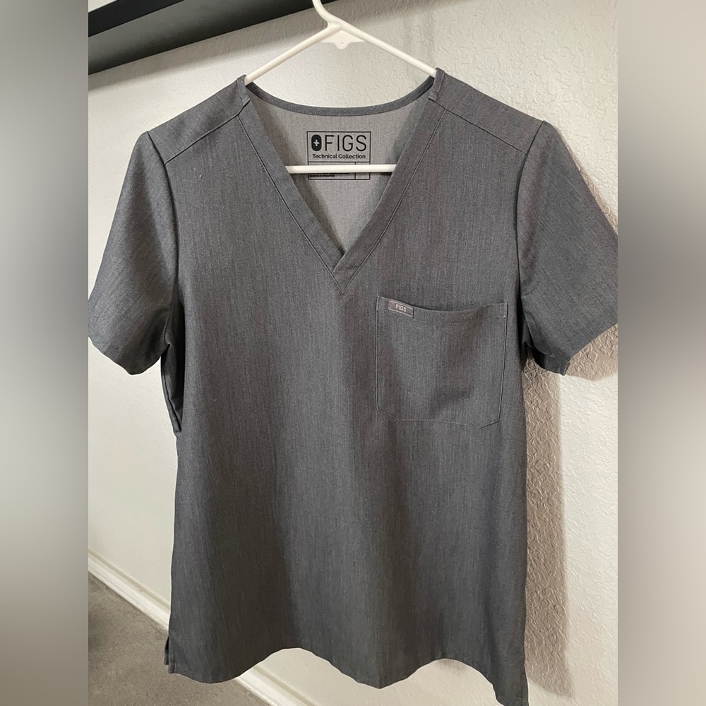 Figs Charcoal V-Neck Scrub Top women’s (S)